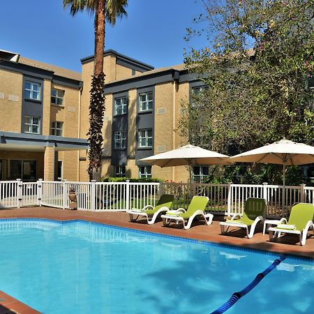 Holiday Inn Johannesburg Airport By Ihg Kempton Park Eksteriør bilde